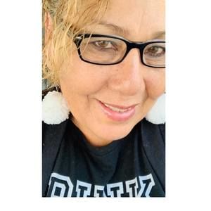 Meet your Posher, Benita